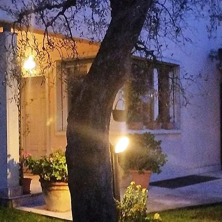 Gli Oleandri Casa de Férias Torri Del Benaco