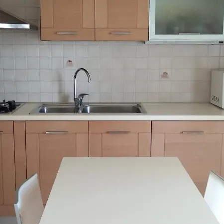 Holiday home Gli Oleandri Torri Del Benaco