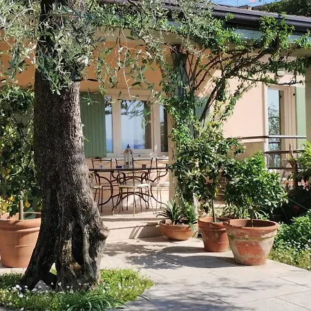 Gli Oleandri Holiday home Torri Del Benaco