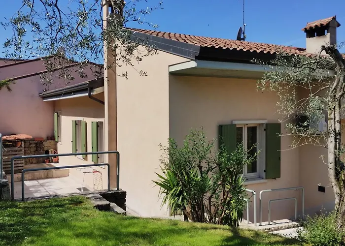 Holiday home Gli Oleandri