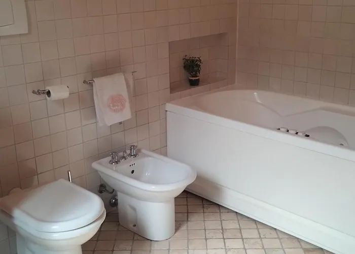 Holiday home Gli Oleandri Torri Del Benaco